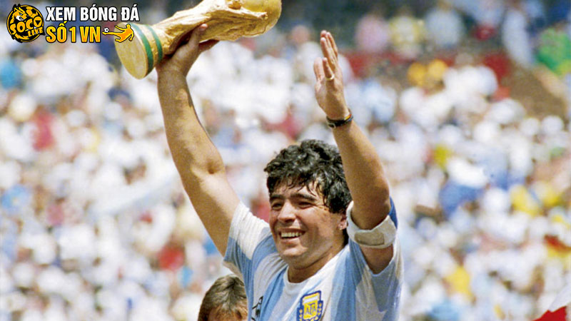 Diego Maradona – Cậu bé vàng